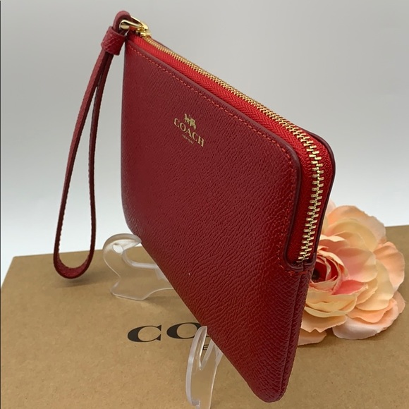COACH Corner Zip Wristlet True Red/Light Gold - Picture 4 of 8